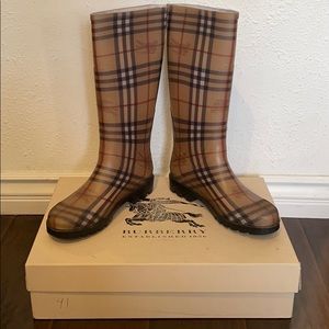 Burberry rain boots